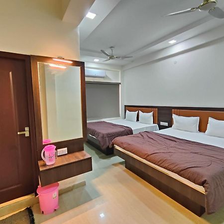 Hotel Heritage Palace Bhuj Extérieur photo