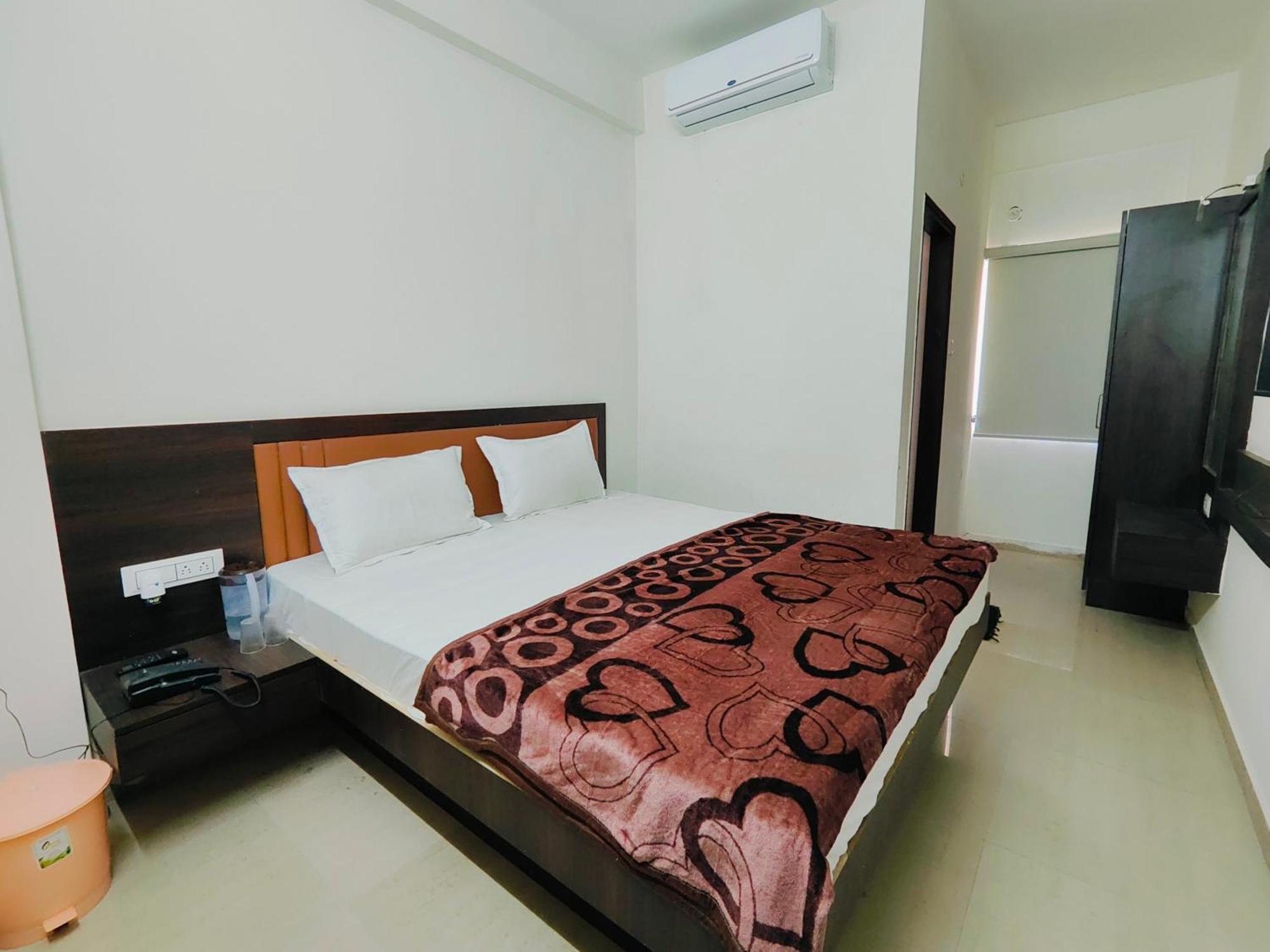 Hotel Heritage Palace Bhuj Extérieur photo