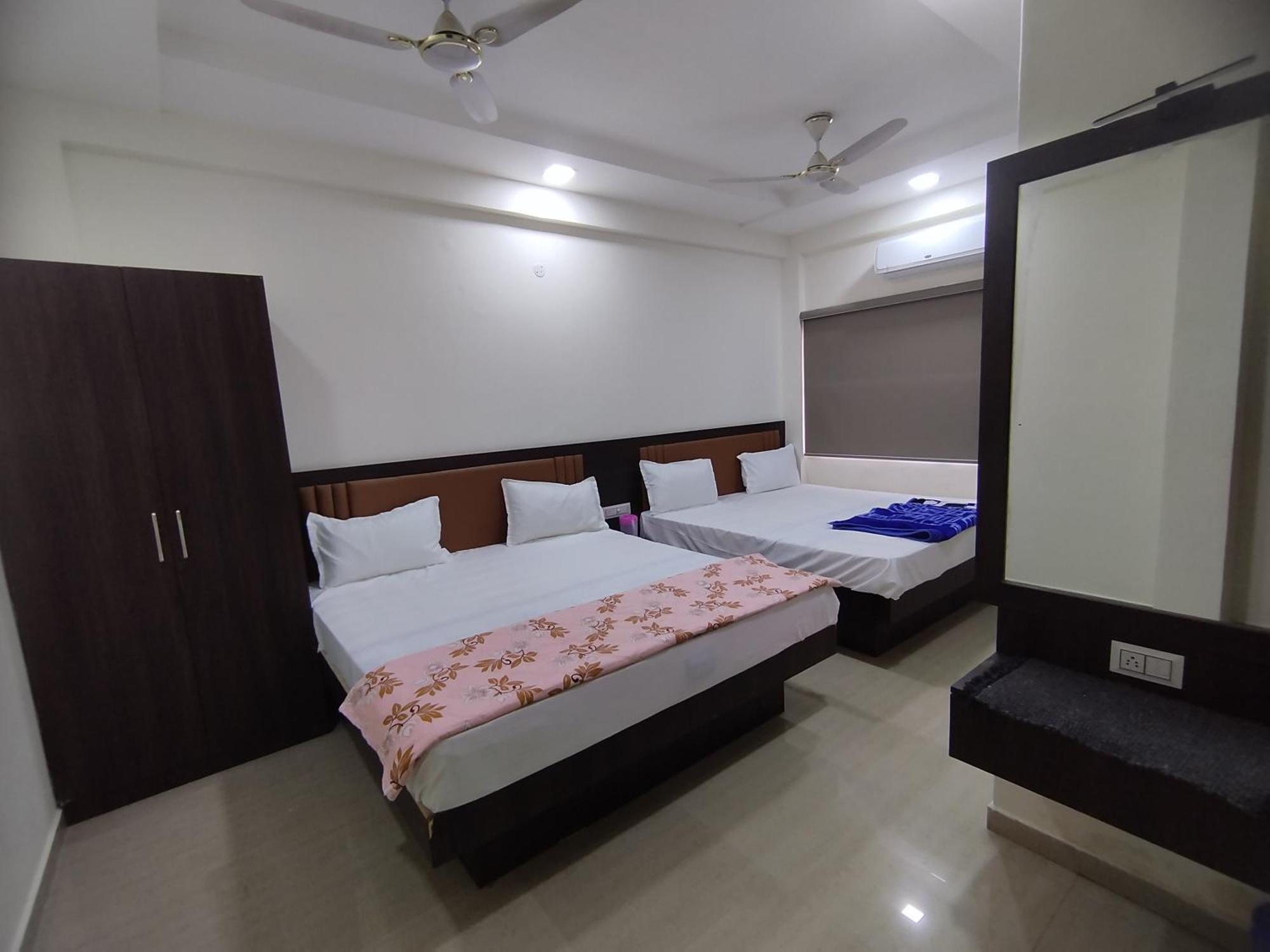 Hotel Heritage Palace Bhuj Extérieur photo