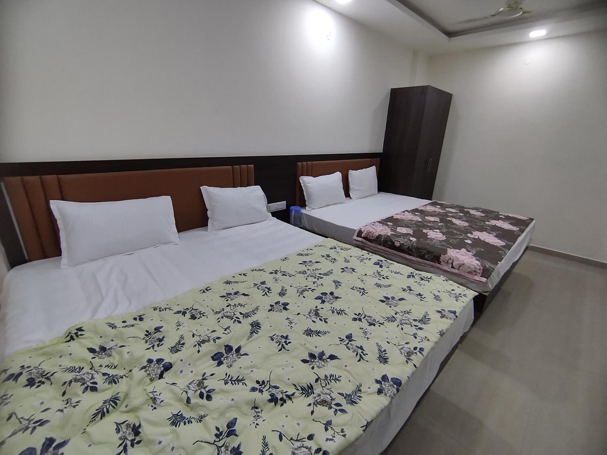 Hotel Heritage Palace Bhuj Extérieur photo